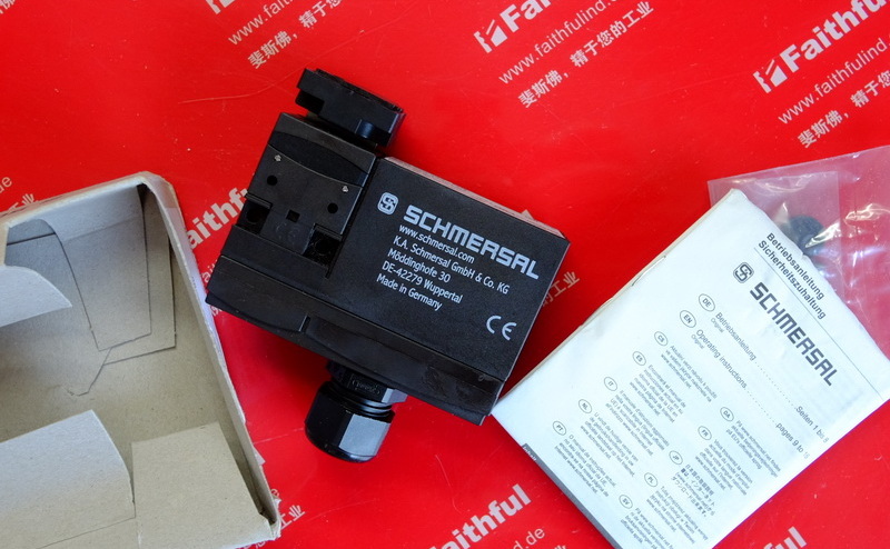 Schmersal 101140810 施迈赛电磁安全锁 AZM 170-02ZRI-B6L 24VAC/DC