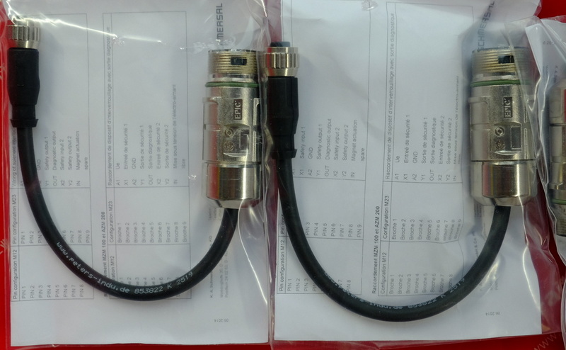 Schmersal 103008081 施迈赛连接线 M23 9针 M12 8芯 V-SK8+1/8-M23/M12-S-G-0,15-BK-2-X-A-1